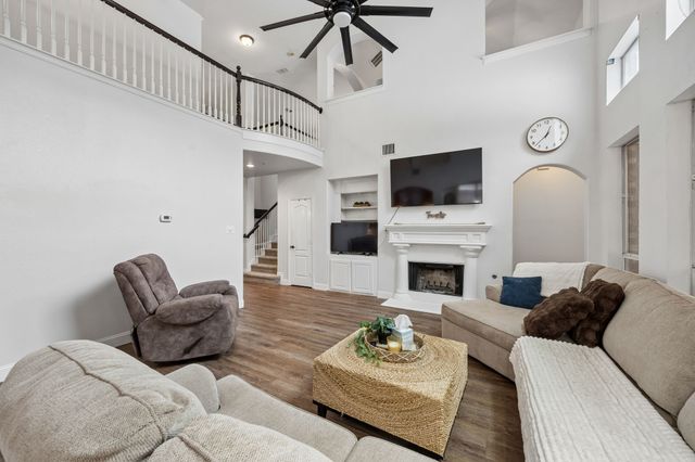 8690 Kennsington Street, Frisco, TX 75036