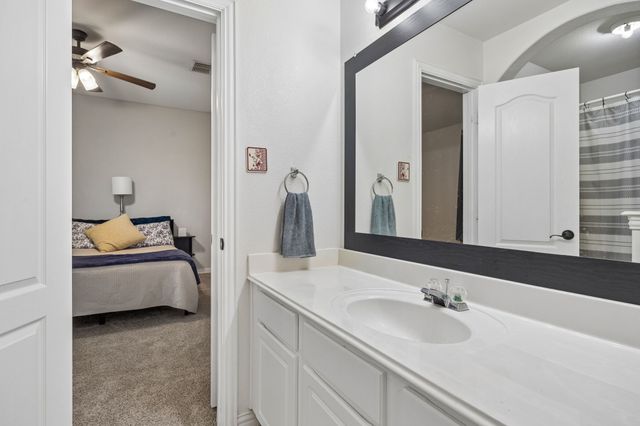 8690 Kennsington Street, Frisco, TX 75036
