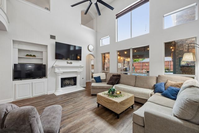 8690 Kennsington Street, Frisco, TX 75036