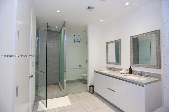 16901 Collins Avenue 904, Sunny Isles Beach, FL 33160