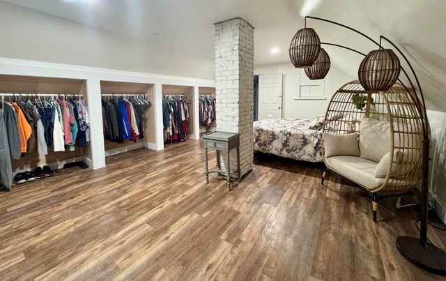 35 School Street, Rockingham, VT 05101