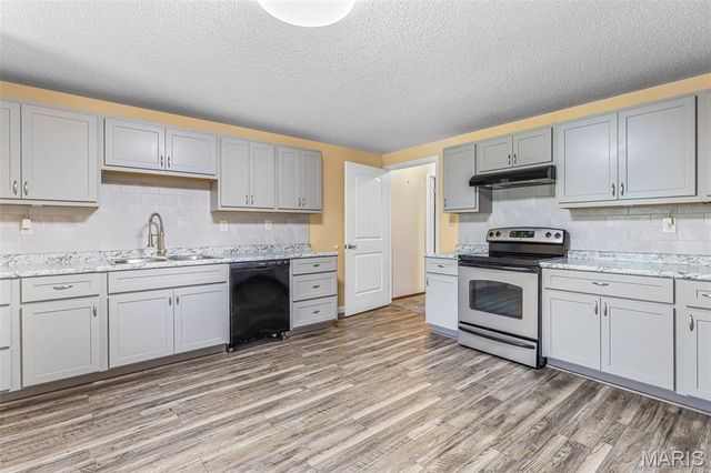 4319 Flucom Road, De Soto, MO 63020