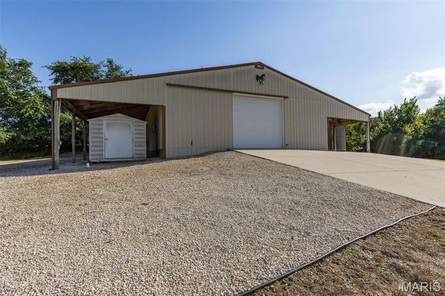 4319 Flucom Road, De Soto, MO 63020