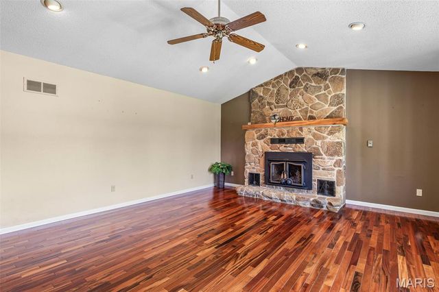4319 Flucom Road, De Soto, MO 63020