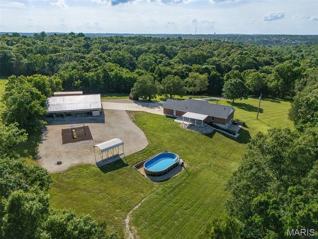 4319 Flucom Road, De Soto, MO 63020