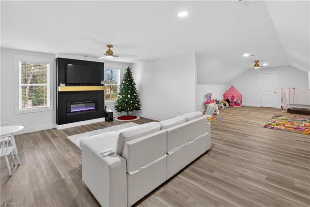 138 Arthur Needham Road, Pilot Mountain, NC 27041