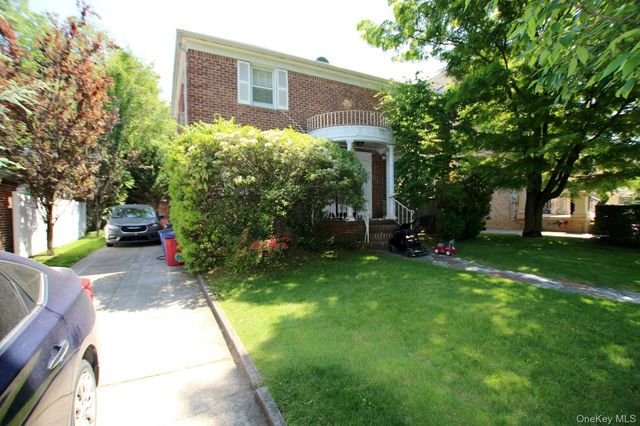 18714 Aberdeen Road, Jamaica Estates, NY 11432