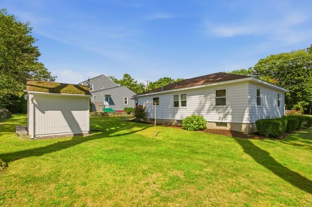 205 Lincoln Avenue, Barrington, RI 02806