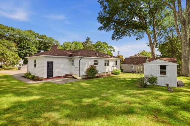 205 Lincoln Avenue, Barrington, RI 02806