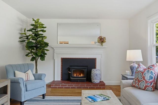 205 Lincoln Avenue, Barrington, RI 02806