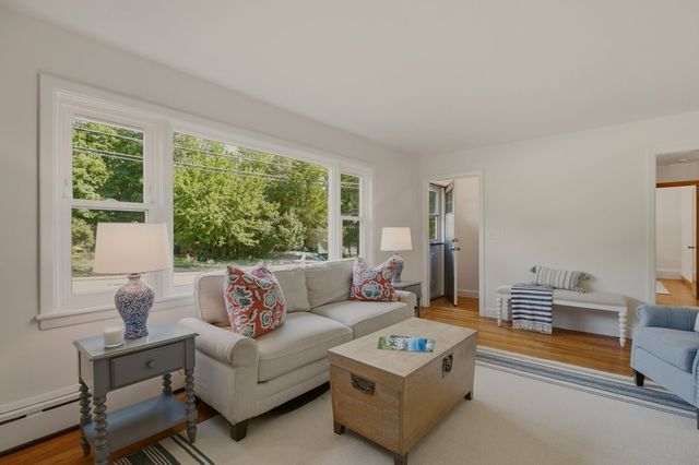 205 Lincoln Avenue, Barrington, RI 02806