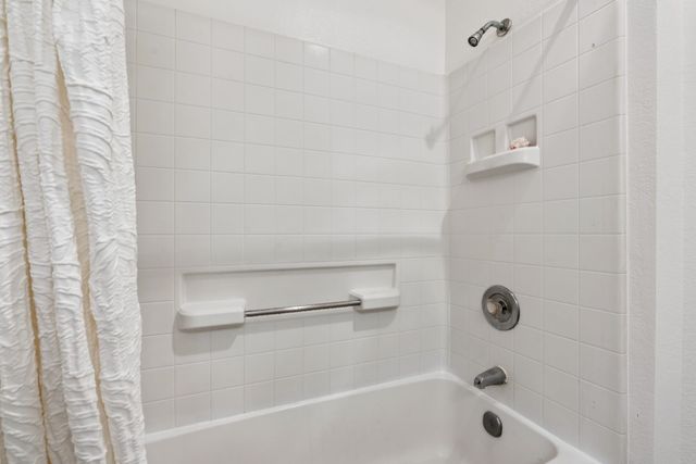 79 Lakeshore Ct, Richmond, CA 94804