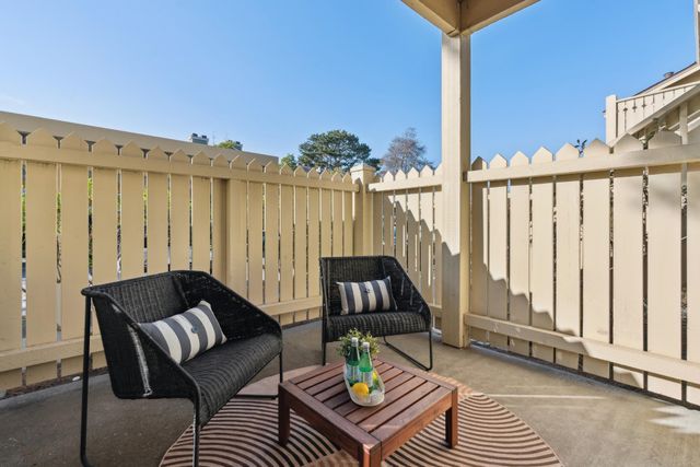 79 Lakeshore Ct, Richmond, CA 94804