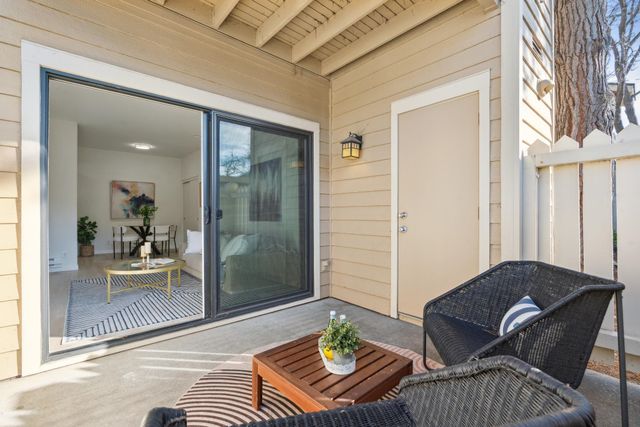 79 Lakeshore Ct, Richmond, CA 94804