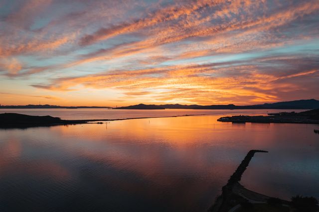 79 Lakeshore Ct, Richmond, CA 94804