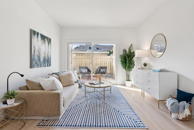 79 Lakeshore Ct, Richmond, CA 94804