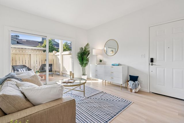 79 Lakeshore Ct, Richmond, CA 94804