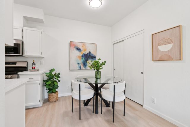 79 Lakeshore Ct, Richmond, CA 94804