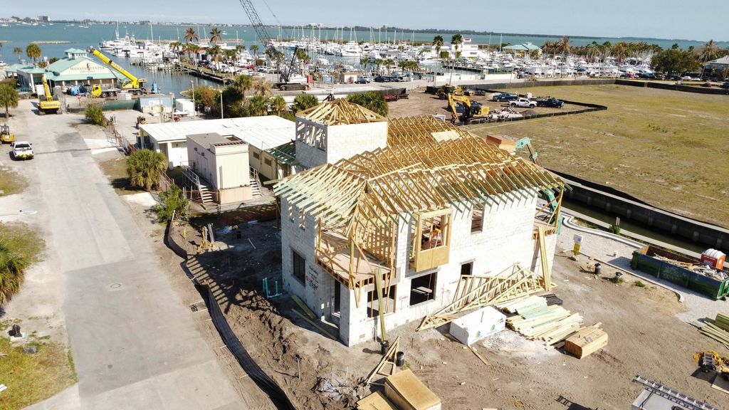 165 Kings Lane, Fort Pierce, FL 34950