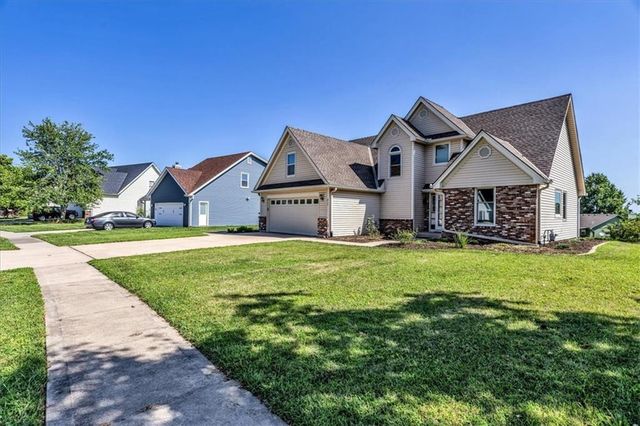 817 Porter Ridge Road, Kearney, MO 64060