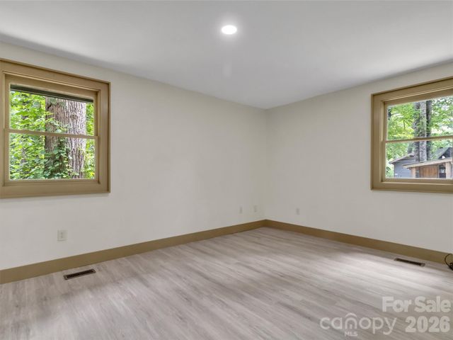 148 Cross Stitch Mountain Road, Sylva, NC 28779