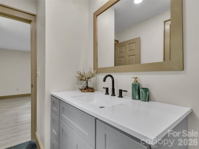 148 Cross Stitch Mountain Road, Sylva, NC 28779