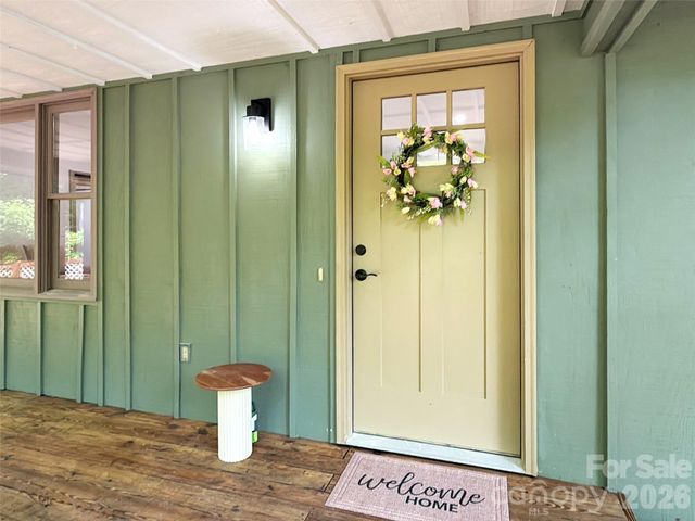 148 Cross Stitch Mountain Road, Sylva, NC 28779
