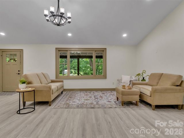148 Cross Stitch Mountain Road, Sylva, NC 28779