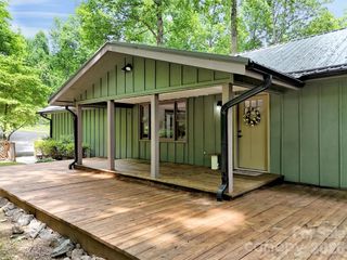 148 Cross Stitch Mountain Road, Sylva, NC 28779