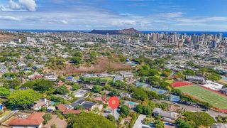 2026 Ahualani Place A, Honolulu, HI 96822