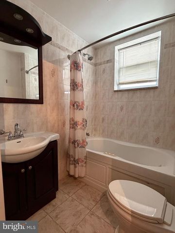 2620 S 10TH ST, Philadelphia, PA 19148