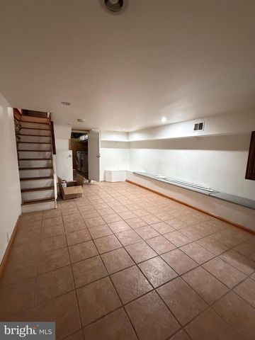 2620 S 10TH ST, Philadelphia, PA 19148