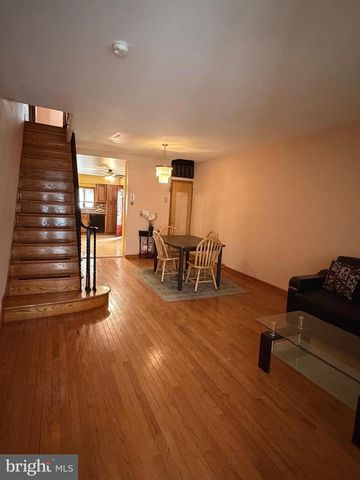 2620 S 10TH ST, Philadelphia, PA 19148