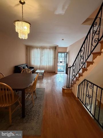 2620 S 10TH ST, Philadelphia, PA 19148