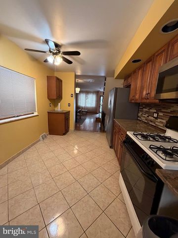 2620 S 10TH ST, Philadelphia, PA 19148