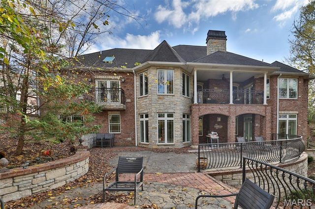 7406 Creek Ridge Lane, Edwardsville, IL 62025