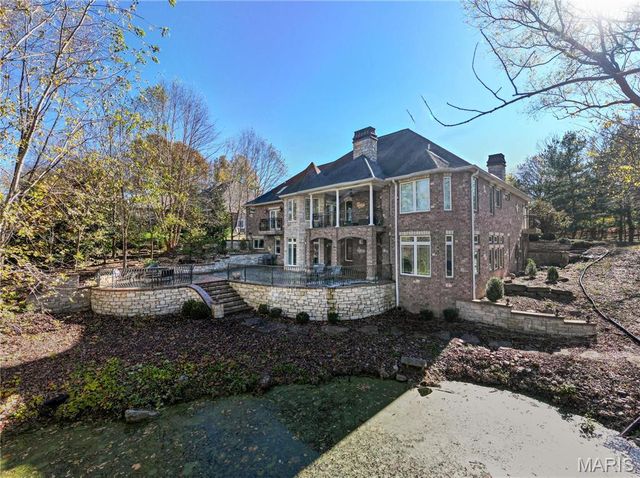 7406 Creek Ridge Lane, Edwardsville, IL 62025