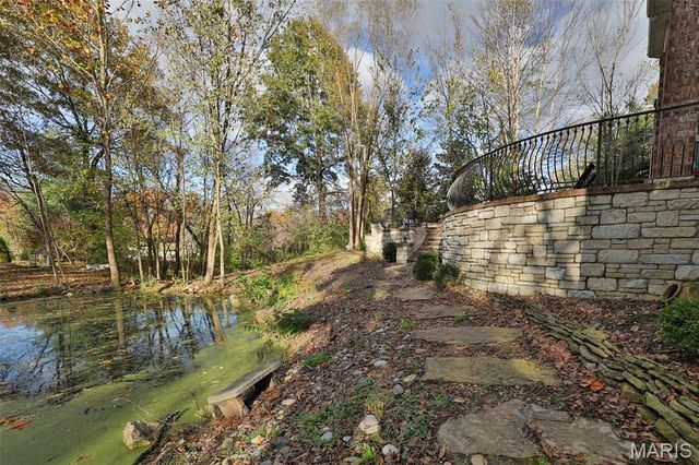 7406 Creek Ridge Lane, Edwardsville, IL 62025