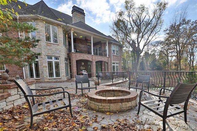 7406 Creek Ridge Lane, Edwardsville, IL 62025