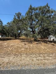 22815 Grand Spg, Elmendorf, TX 78112