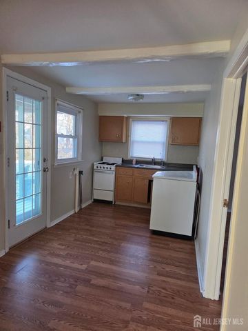 414 Main Street, Keansburg, NJ 07734