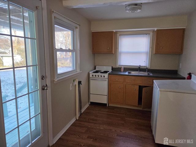 414 Main Street, Keansburg, NJ 07734