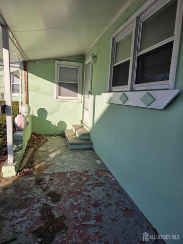 414 Main Street, Keansburg, NJ 07734