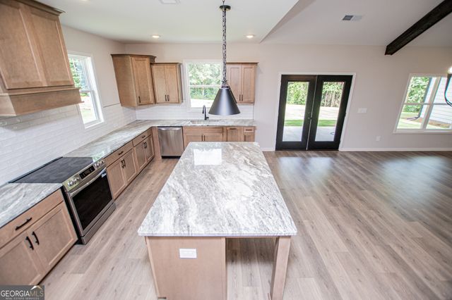 127 Woodford Drive, Roopville, GA 30170