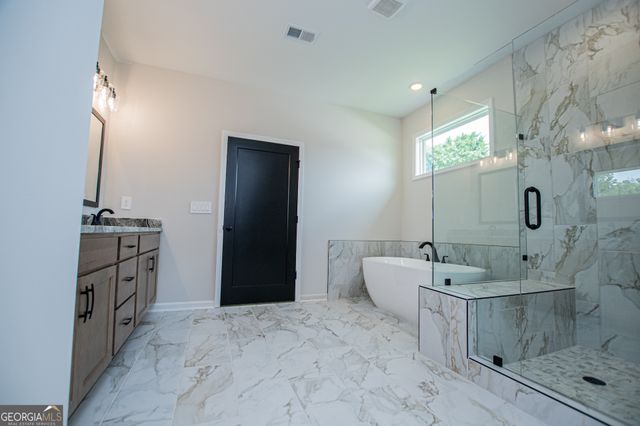 127 Woodford Drive, Roopville, GA 30170