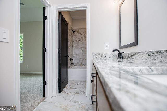 127 Woodford Drive, Roopville, GA 30170