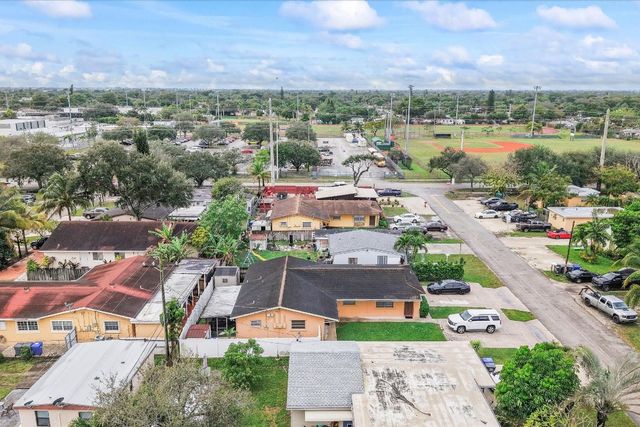 6324 Fillmore Street, Hollywood, FL 33024