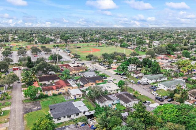 6324 Fillmore Street, Hollywood, FL 33024