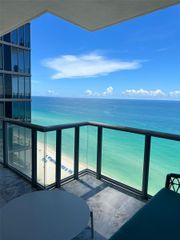 17121 Collins Ave 2008, Sunny Isles Beach, FL 33160