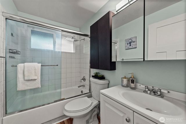 14417 119th Place NE, Kirkland, WA 98034